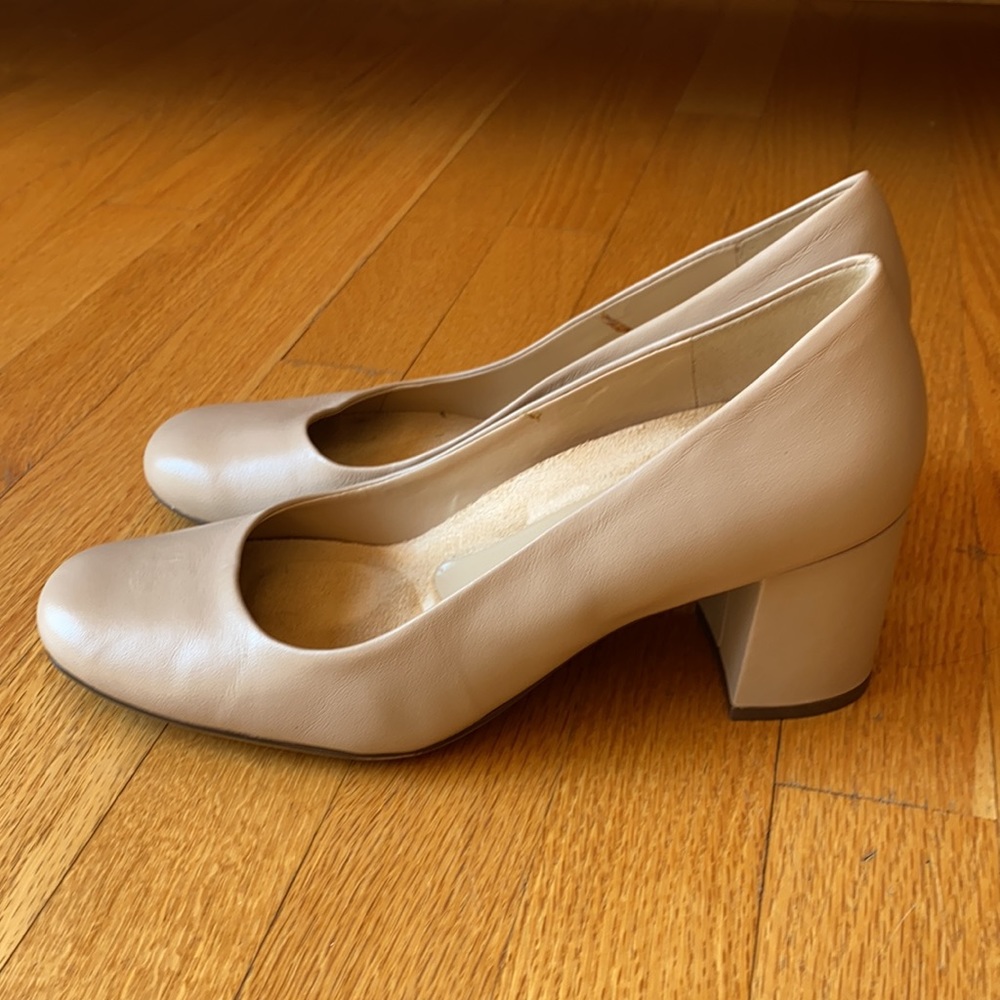 Nude Pump